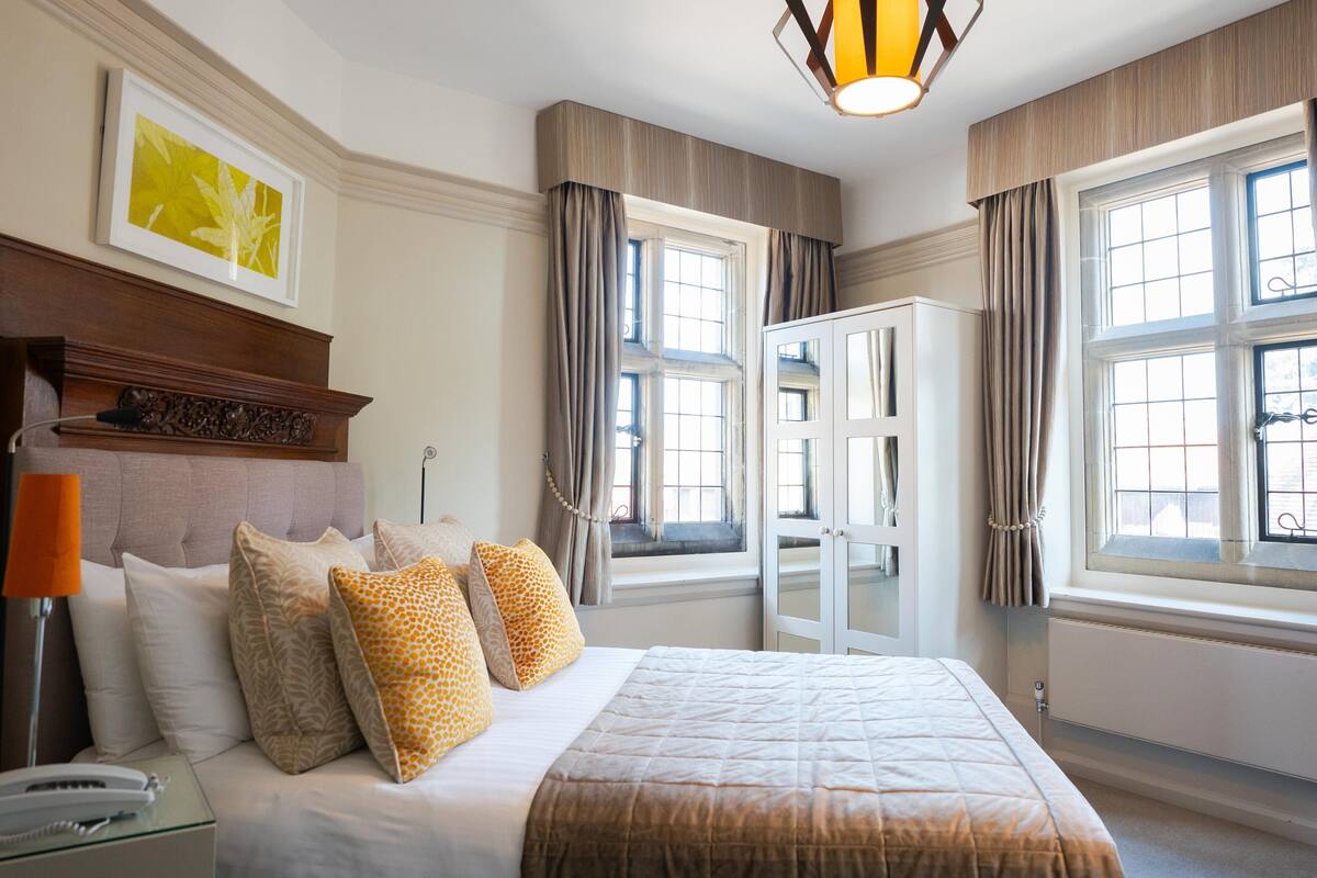 Classic Double Room