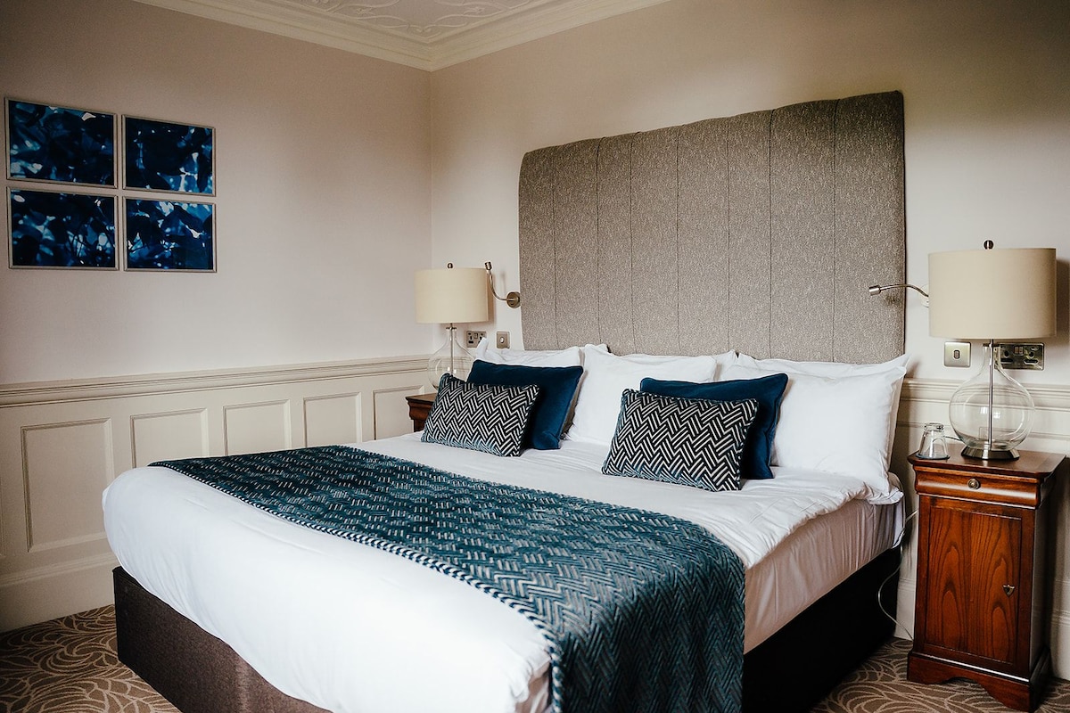 HOLLY | Iron/ironing board, free WiFi, bed sheets
