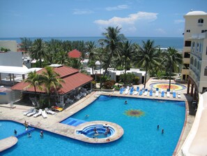 Piscine extérieure