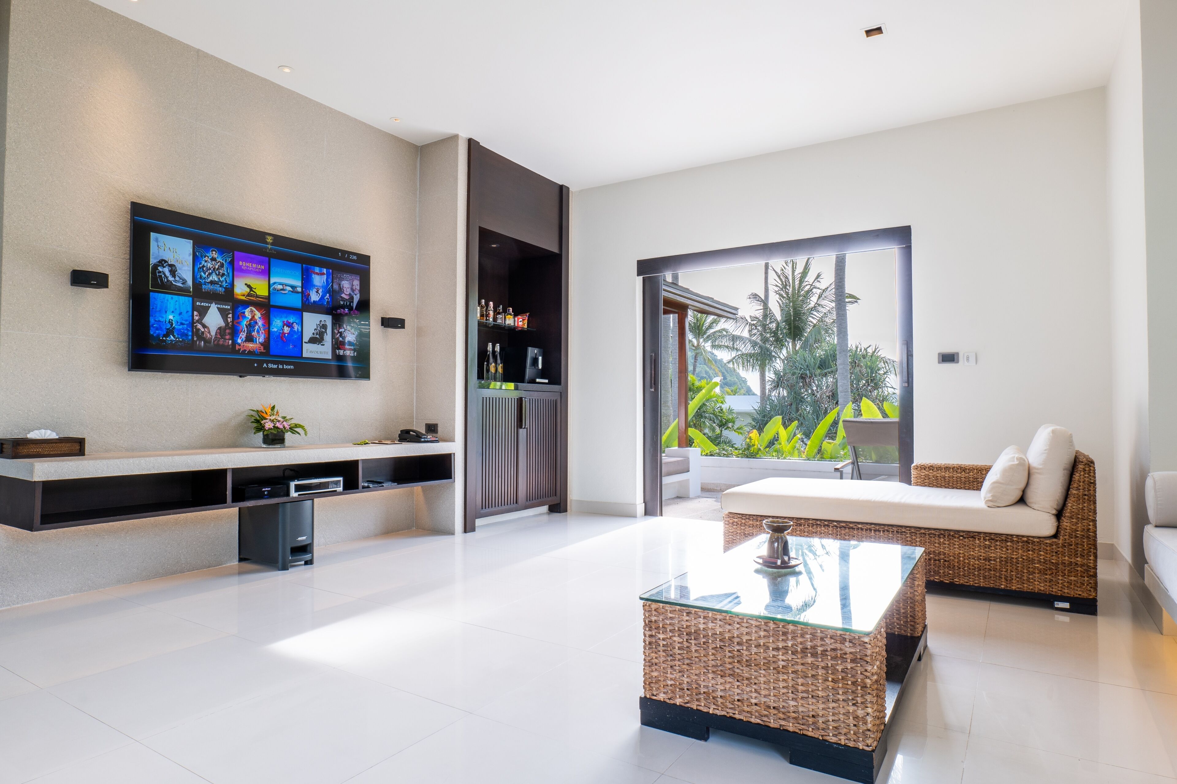 junior pool suite | living area | led tv, dvd player