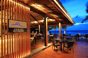 2 restaurants, lunch, dinner served; Mediterranean cuisine