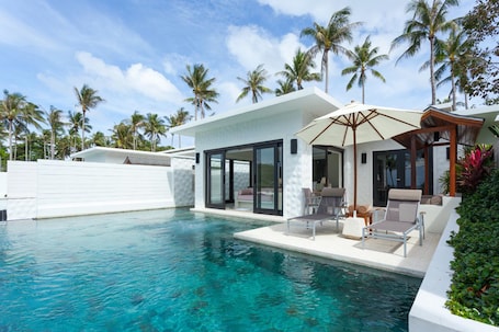 Ropa de cama de alta calidad y minibar