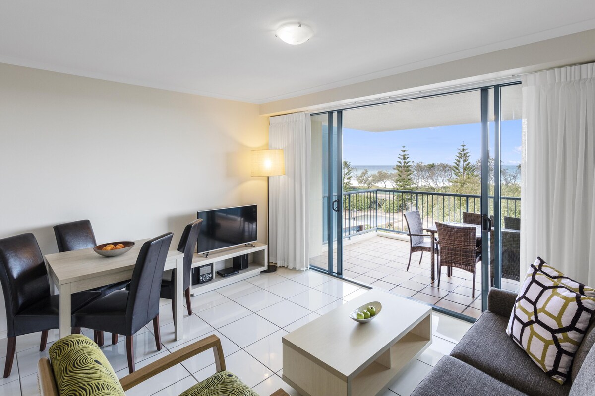 1 Bedroom Apartment | Iron/ironing board, cribs (surcharge), rollaway beds (surcharge)