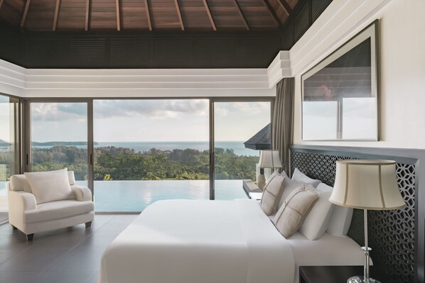 Minibar, in-room safe, laptop workspace, blackout drapes - The Pavilions Phuket (Choeng Thale)