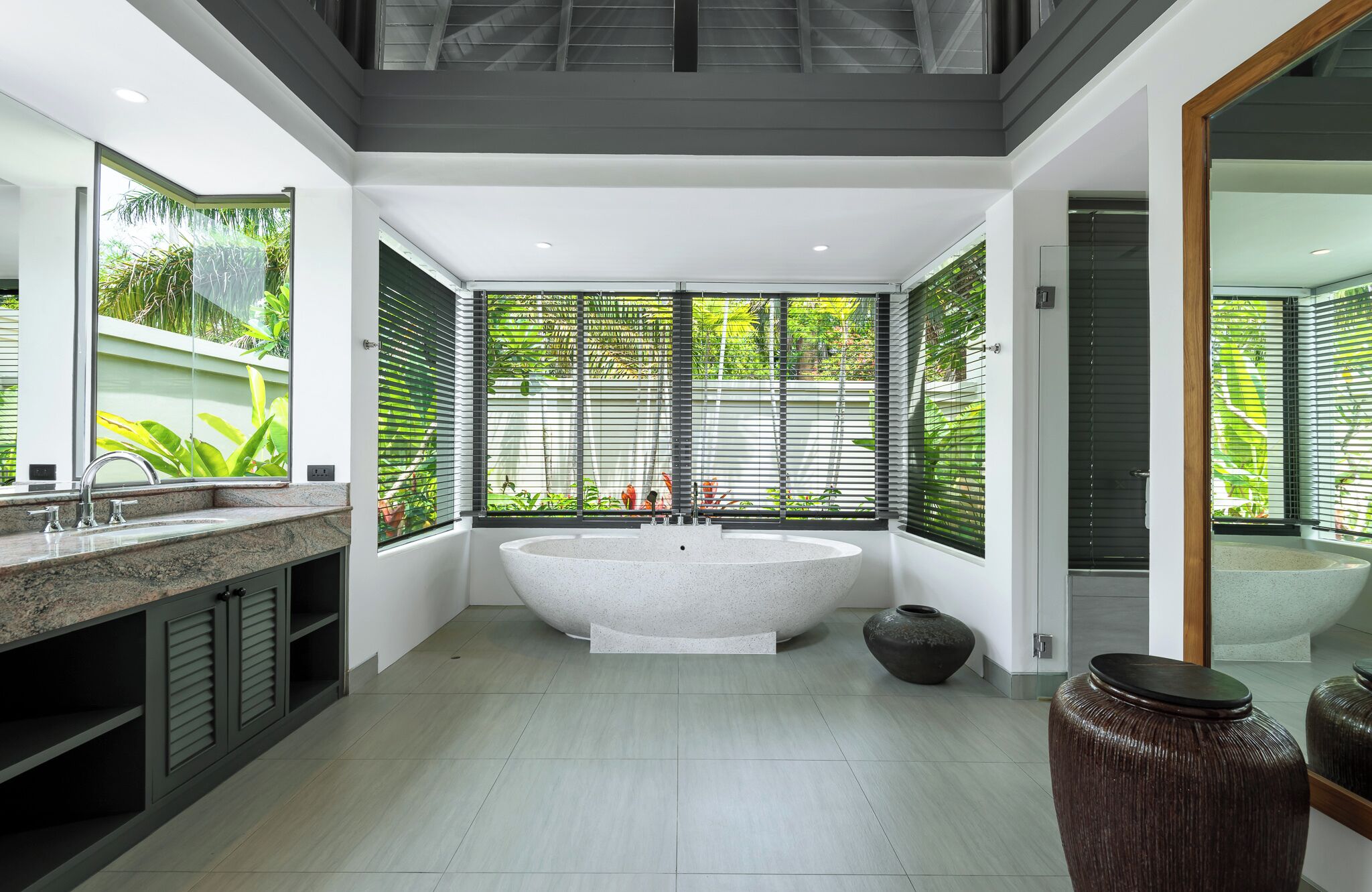 4 bedrooms pool villas | bathroom | separate bathtub and shower, deep-soaking bathtub, rainfall showerhead