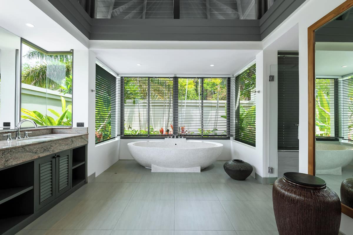 4 bedrooms pool villas | bathroom | separate bathtub and shower, deep-soaking bathtub, rainfall showerhead