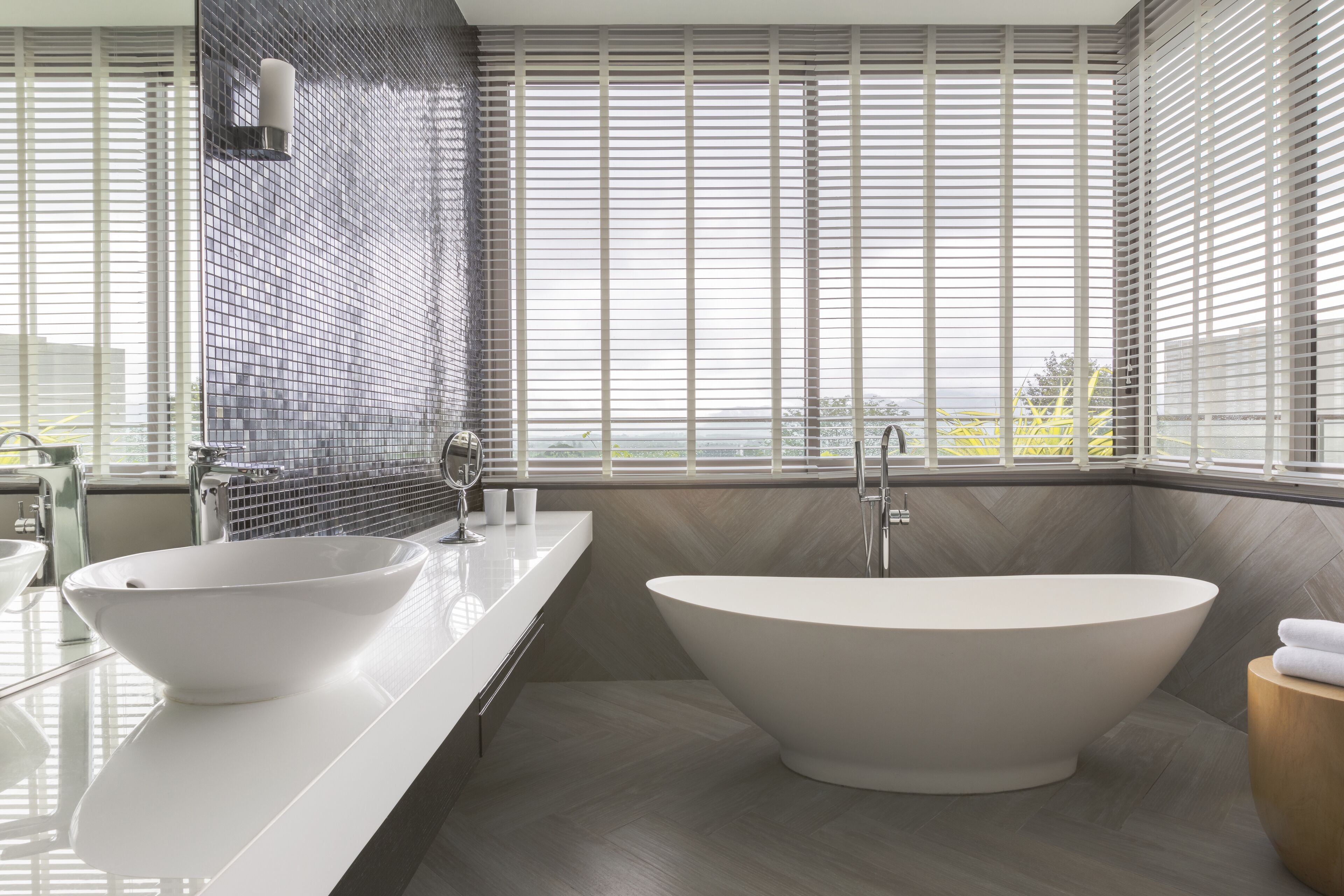 separate bathtub and shower, deep-soaking bathtub, rainfall showerhead