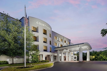 Courtyard By Marriott Farmington