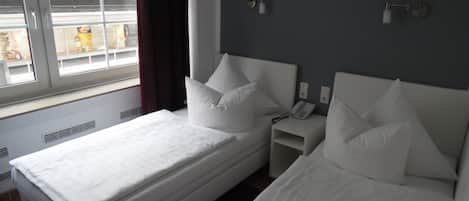 Double Room | Meja, Wi-fi percuma, cadar katil, akses kerusi roda