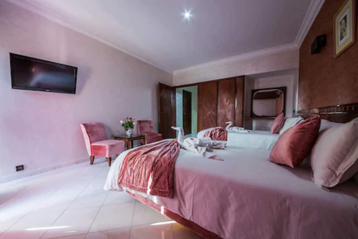 Superior Bungalow, Pool View or Garden View | Màn/rèm cản sáng, phòng cách âm, truy cập Internet không dây miễn phí 