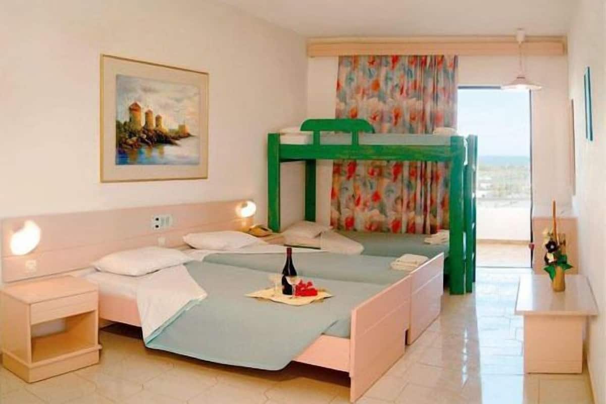 Blackout curtains, WiFi, bed sheets