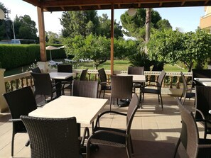 Bar (di properti)