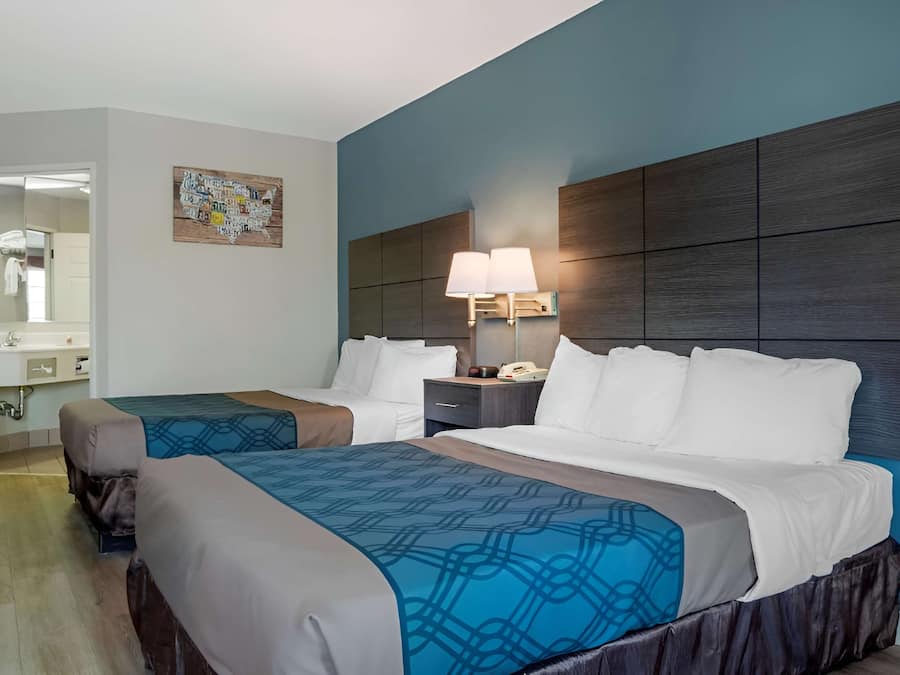 Habitación, 2 camas dobles, no fumadores | Escritorio, tabla de planchar con plancha, cunas (de pago)