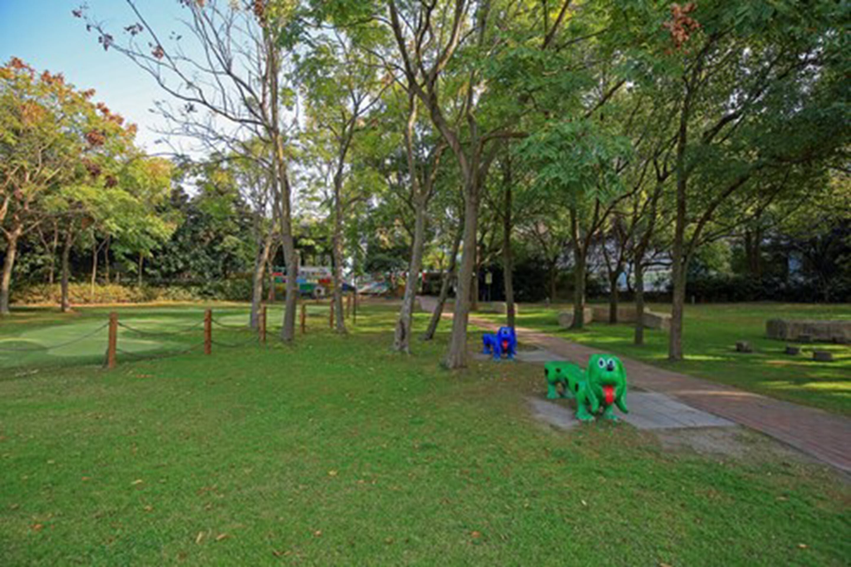 children’s play area – outdoor