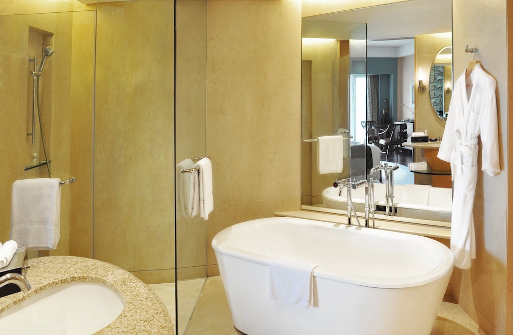 The Yuluxe Sheshan, Shanghai, A Tribute Portfolio Hotel by null