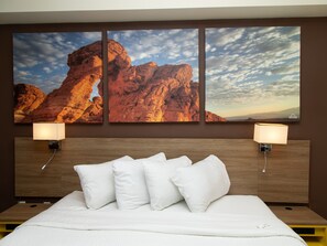 Suite, 1 King Bed | Premium bedding, down comforters, pillowtop beds, desk - Days Inn by Wyndham Manitou Springs (Manitou Springs)