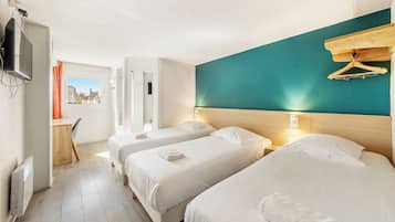 Room, 3 Twin Beds, Non Smoking | Desk, iron/ironing board, free cribs/infant beds, free WiFi