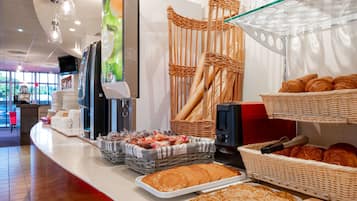 Desayuno buffet todos los días (EUR 11.90 por persona)