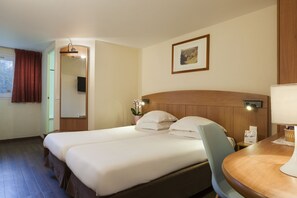 Standard 2 Singles Non Smoking | Desk, iron/ironing board, free cots/infant beds, free WiFi