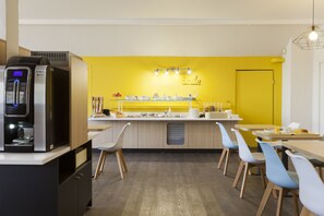 Daily buffet breakfast (EUR 11.90 per person)