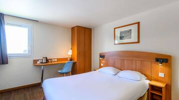 Standard Double Non Smoking | Bureau, fer et planche à repasser, lits bébé (gratuits), Wi-Fi gratuit