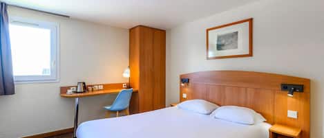 Standard Double Non Smoking | 書桌、熨斗/熨衣板、免費搖籃/嬰兒床、免費無線上網