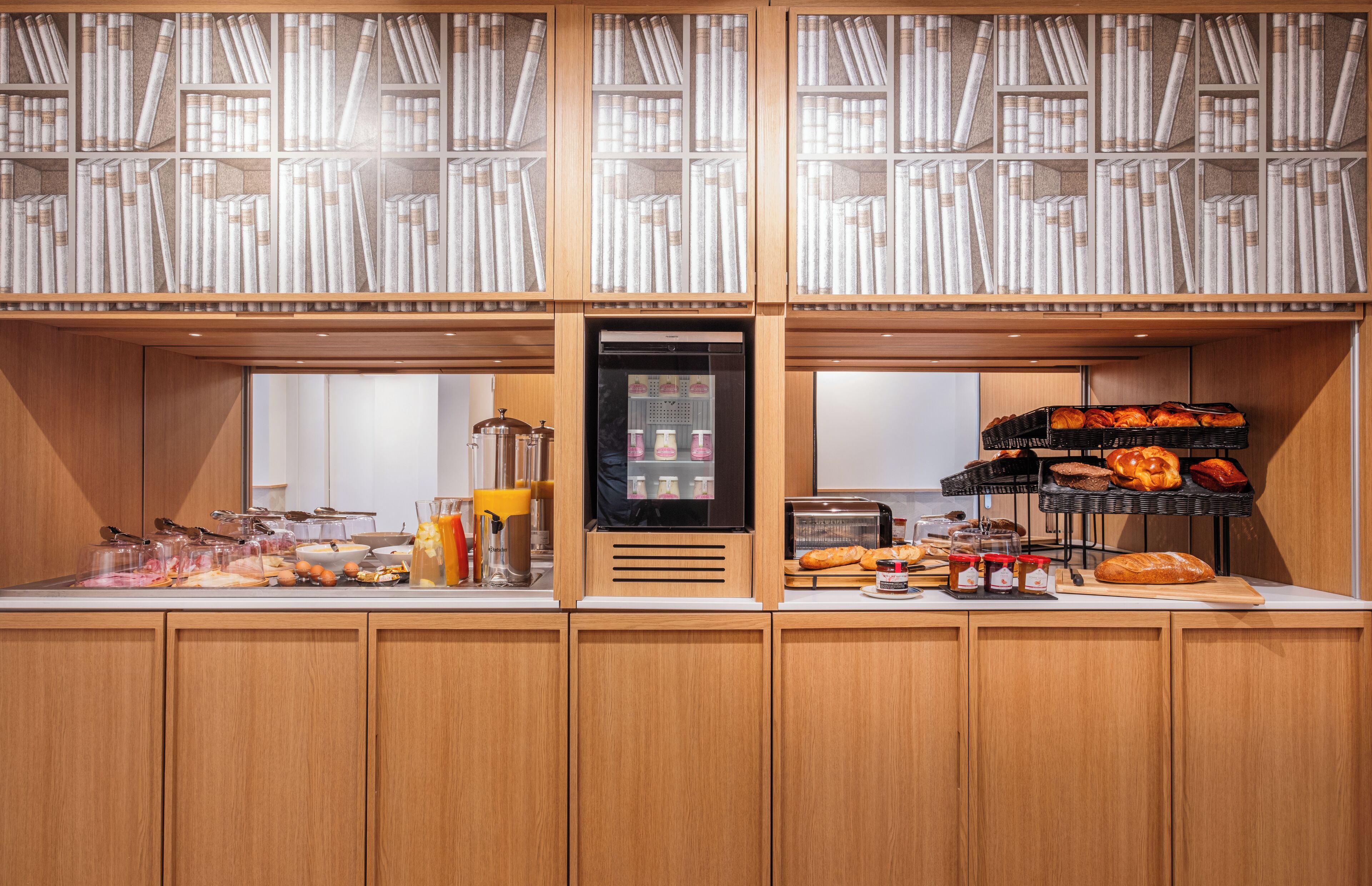 daily buffet breakfast (eur 17 per person)