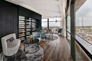 2 bares o lounges, bar en la azotea 