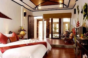 Villa - Circle Phuket Resort & Spa (Kamala)