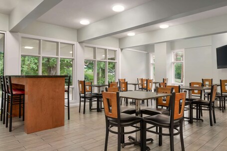 Gatlinburg River Inn - Image 44