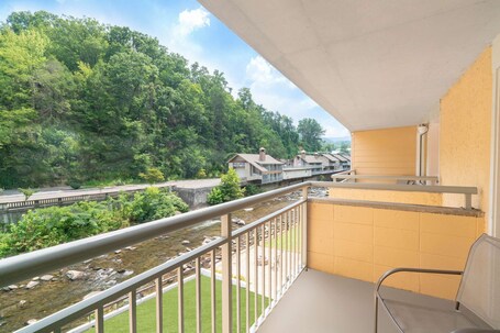 Gatlinburg River Inn - Image 20