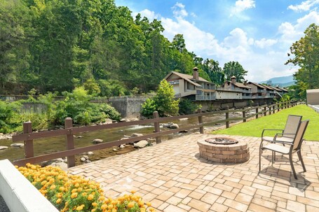 Gatlinburg River Inn - Image 13