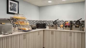 Petit déjeuner continental compris tous les jours