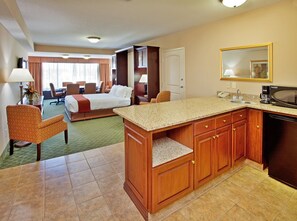 Suite, 1 Bedroom (Feature) | Premium bedding, down duvets, pillow-top beds, in-room safe - Holiday Inn Express Hotel & Suites Cape Girardeau I-55 by IHG (Cape Girardeau)