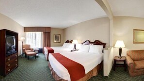 Premium bedding, down duvets, pillow-top beds, in-room safe - Holiday Inn Express Hotel & Suites Cape Girardeau I-55 by IHG (Cape Girardeau)