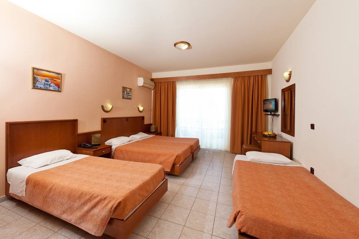 Family Room | Hypo-allergenic bedding available, down comforters, WiFi (surcharge)