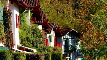 숙박 시설 정면