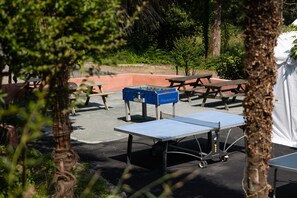 Children’s play area – outdoor