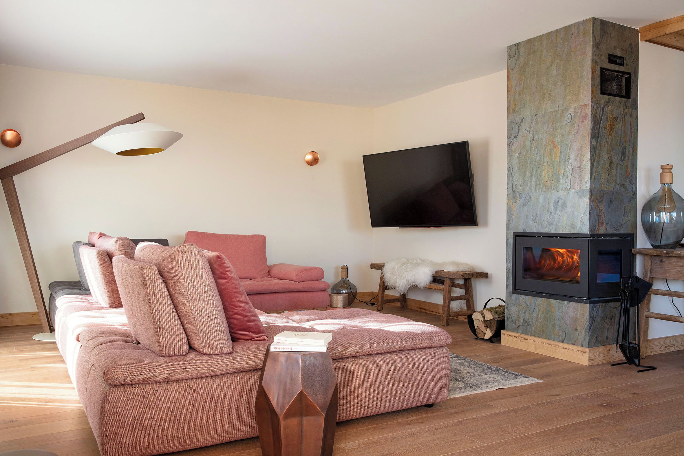 chalet (chamade) | 1 bedroom, premium bedding, pillow-top beds, in-room safe