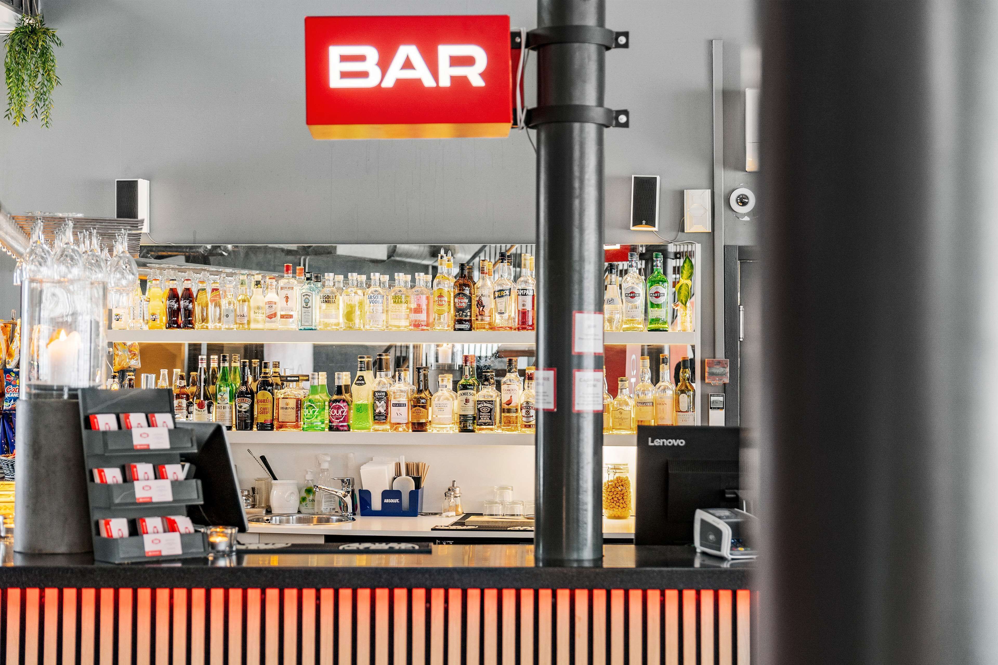 Bar (en la propiedad)