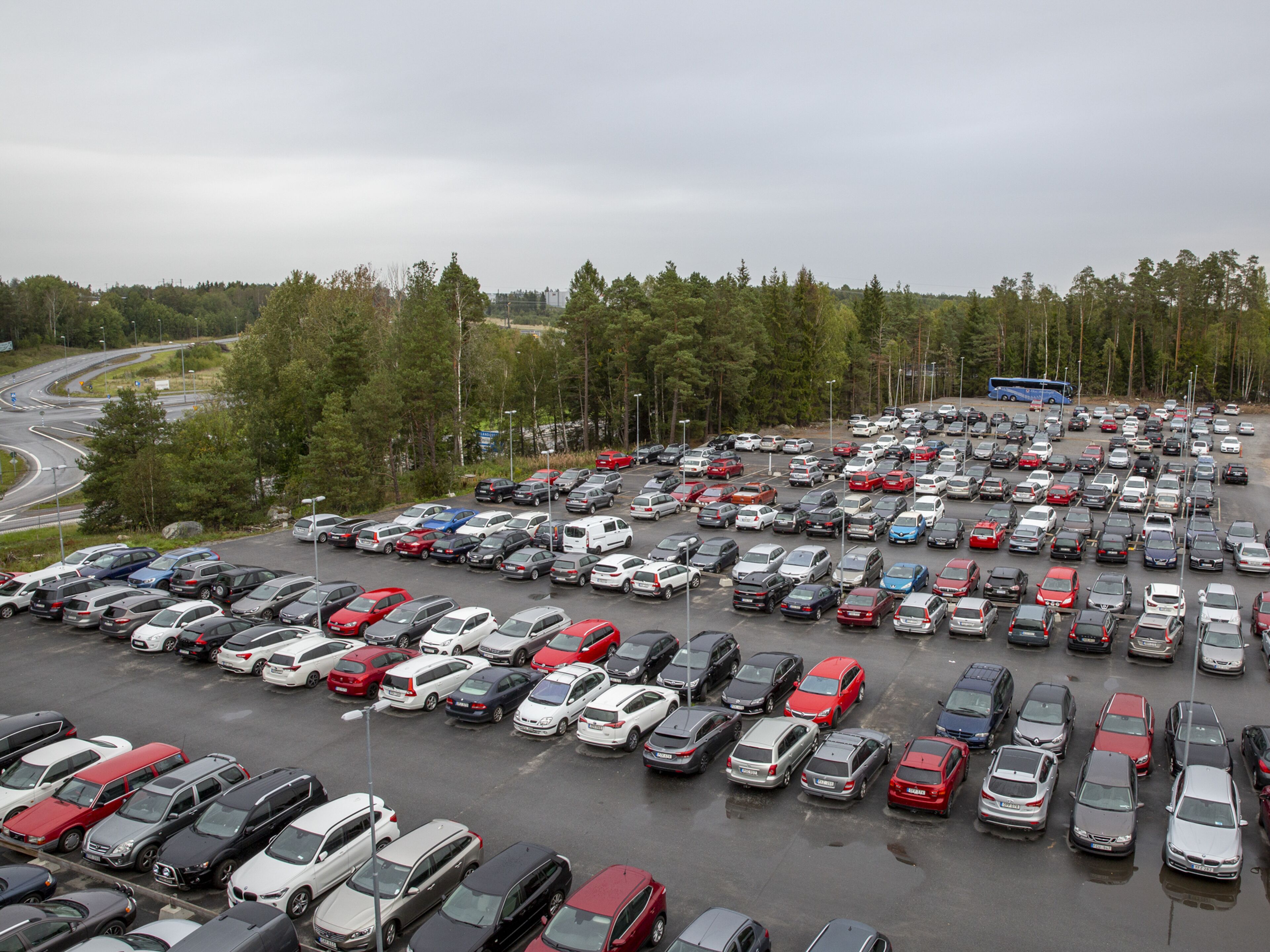 self-parking (surcharge) 449 per week