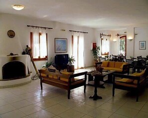Interior - Hotel Eri (Paros)