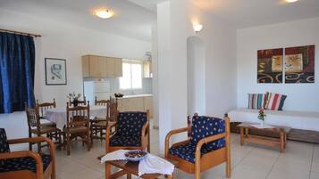 Apartment (6 adults) | Minibar, in-room safe, individually decorated, individually furnished