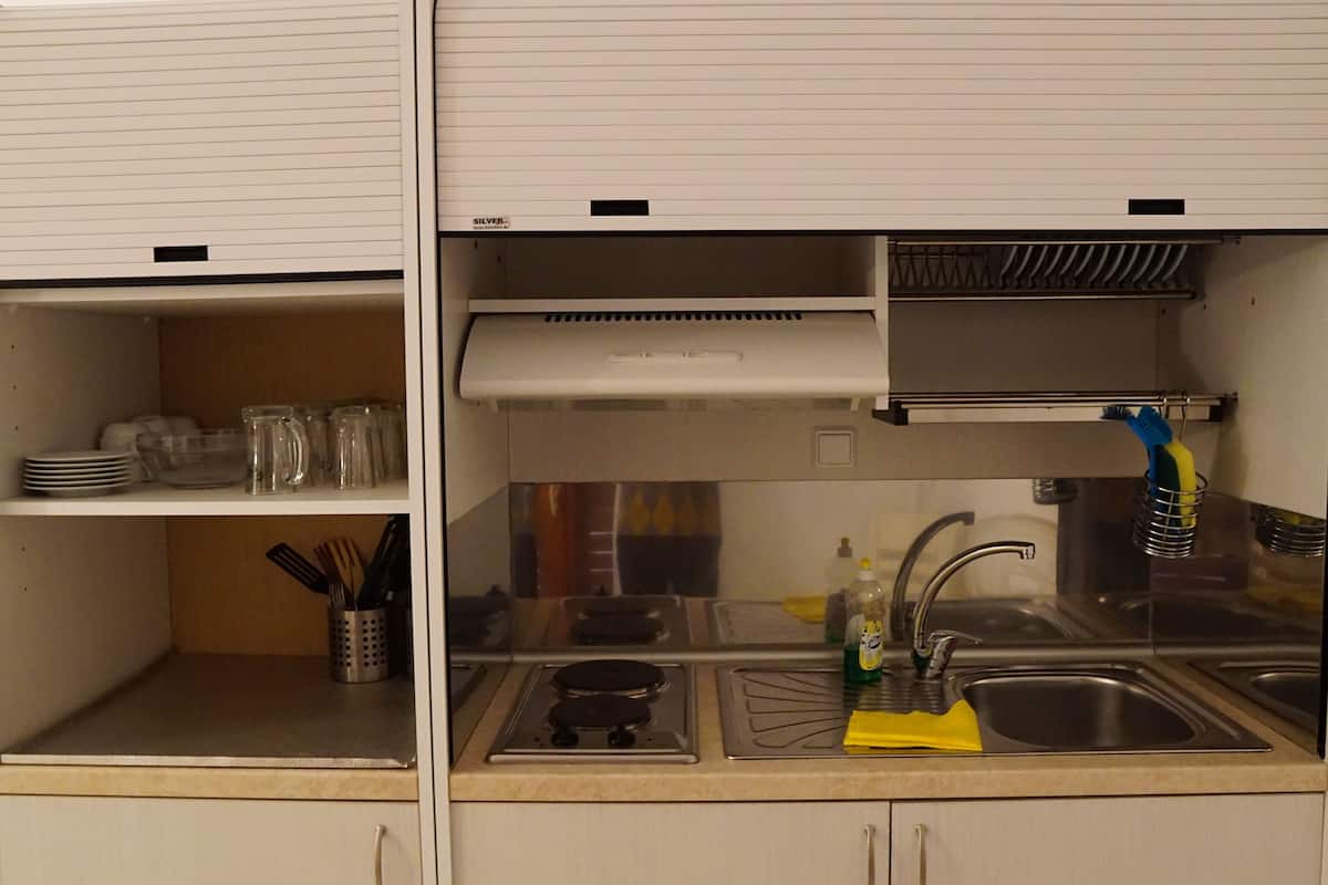 apartment (4 adults) | minibar, in-room safe, individually decorated, individually furnished