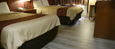 Double Room, 2 Katil Ratu (Queen) | Meja, seterika/papan seterika, Wi-fi percuma, cadar katil