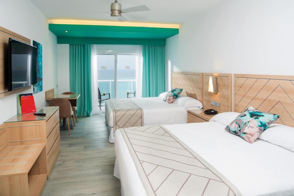 1 bedroom, free minibar, in-room safe, individually decorated