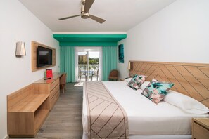 Artículos del minibar gratis y caja de seguridad en la habitación 