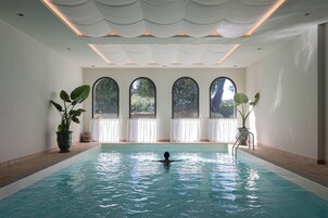 Indoor pool, seasonal outdoor pool, sun loungers