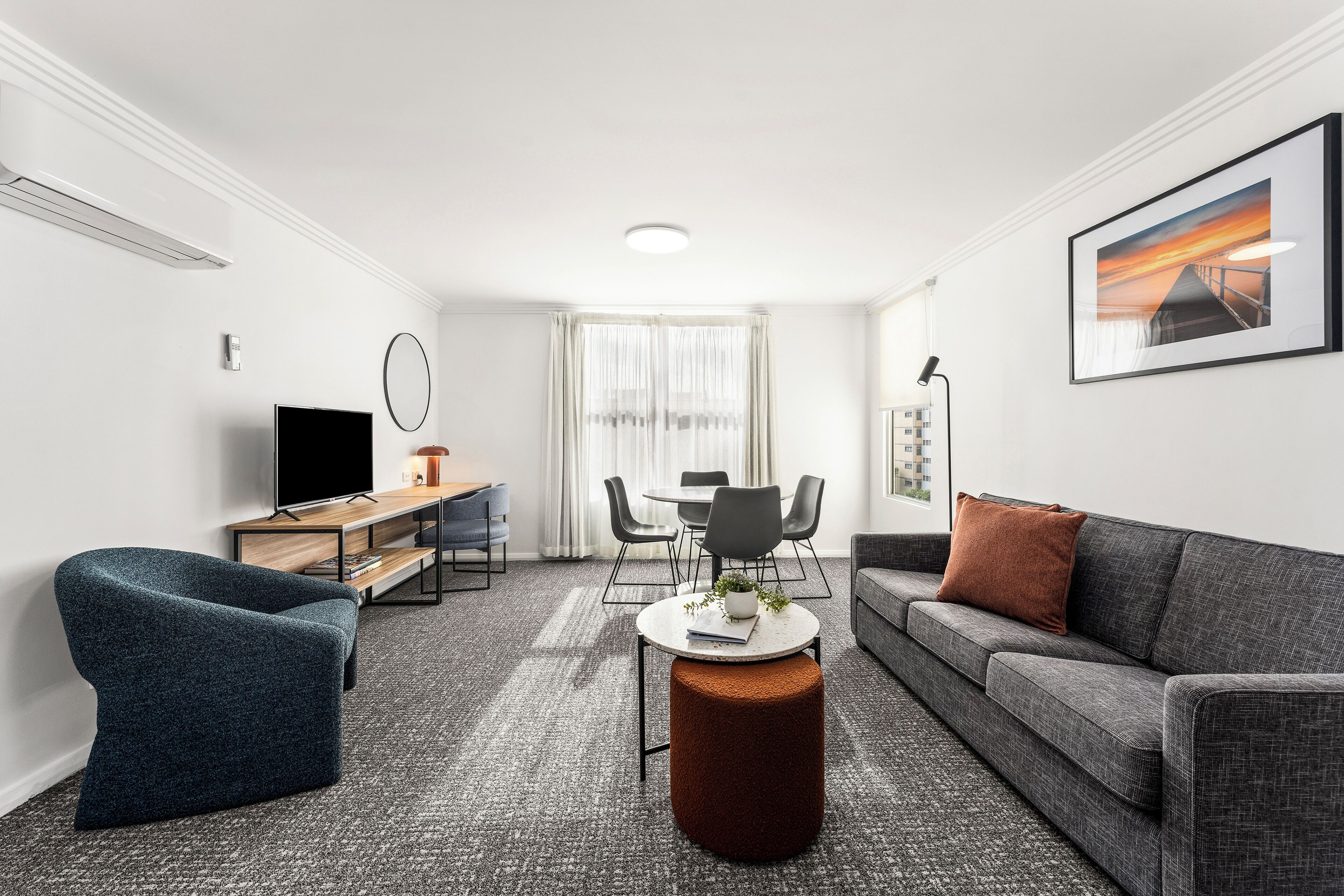 Standard-Apartment, 2 Schlafzimmer, Nichtraucher, Stadtblick | Wohnbereich