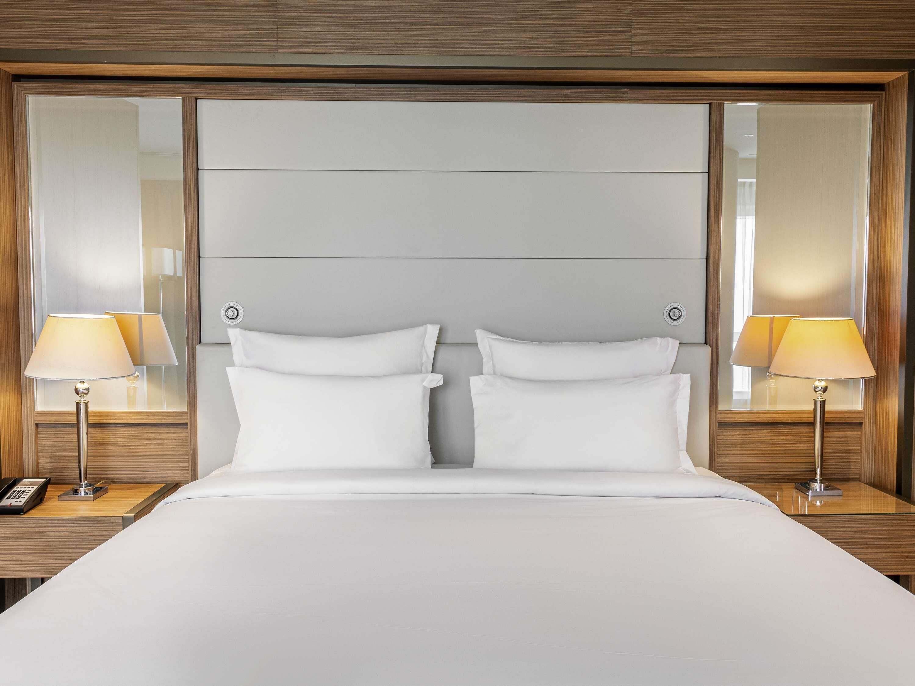 1 bedroom, down comforters, pillowtop beds, minibar